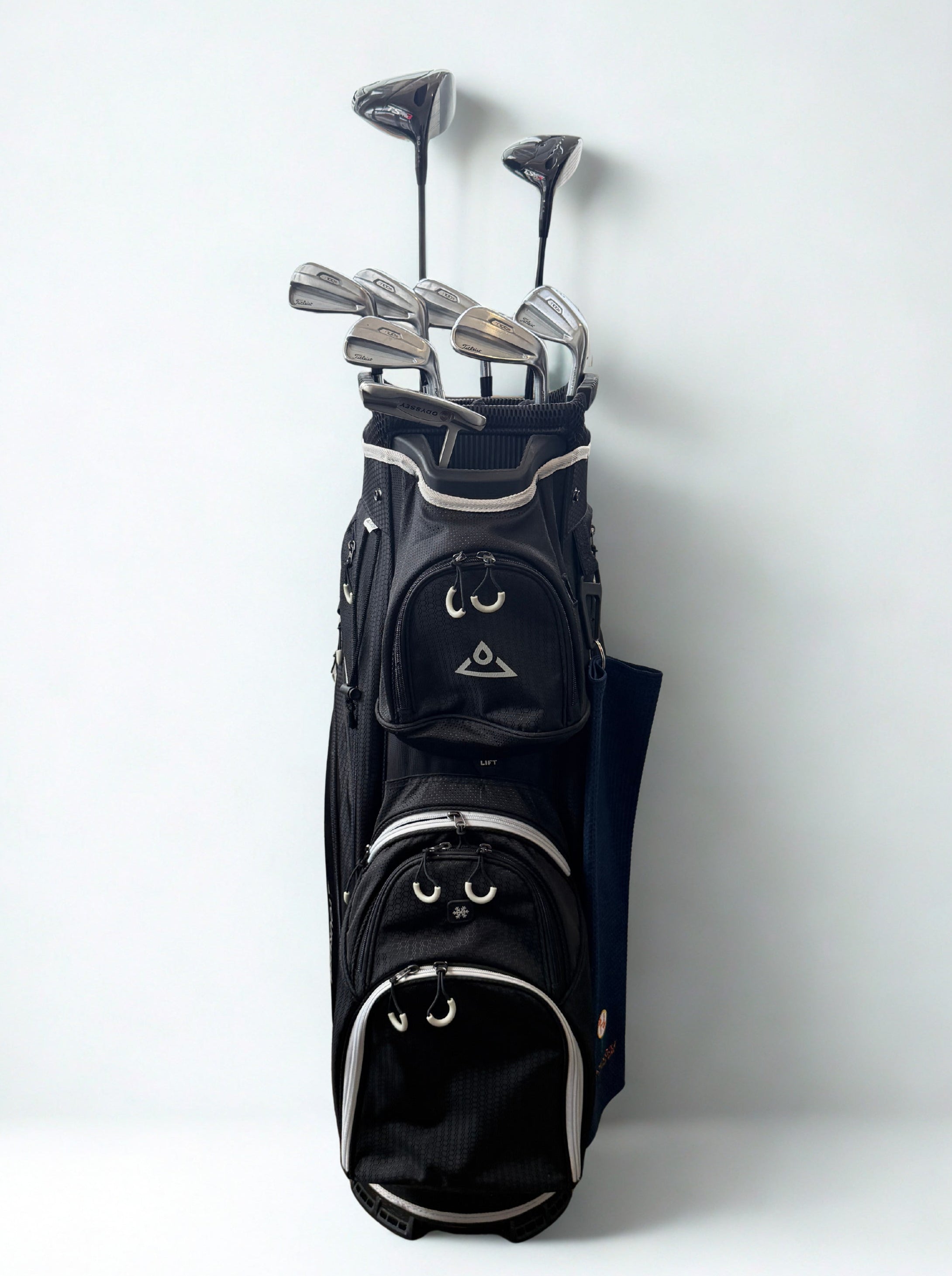 Titleist TSR3 pre-built bundles rental set, incl Titleist T100 irons. Algarve golf hire, Up'N'Down Golf 